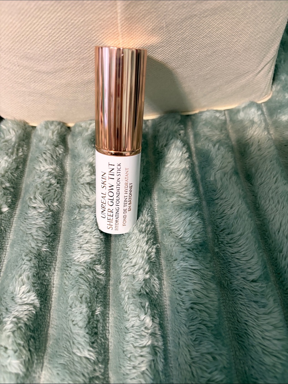 Charlotte Tilbury sheer glow foundation stick - Picture 2 of 3